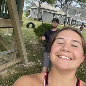 Meet your Posher, Anya